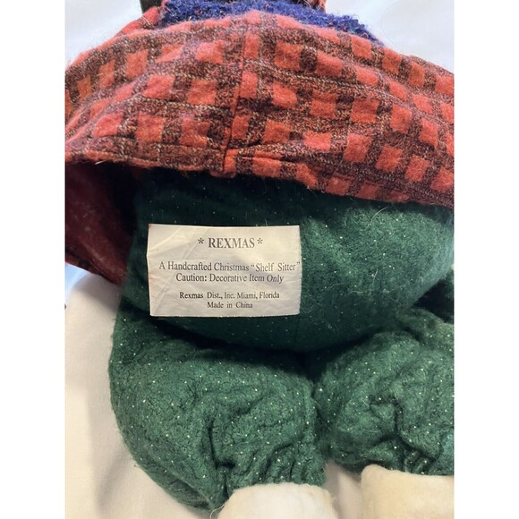 Snow Man & Woman & Baby Shelf Sitters Collectable Rexmas Handcrafted Folk Art - Picture 7 of 12